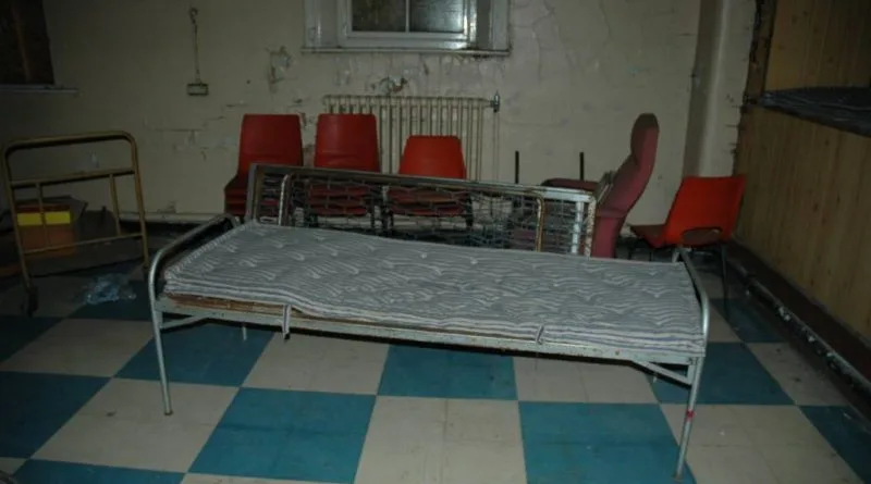 newsham-park-hospital-bed